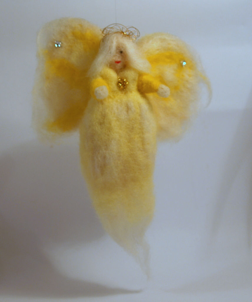 Thumbnail: Little yellow fairy