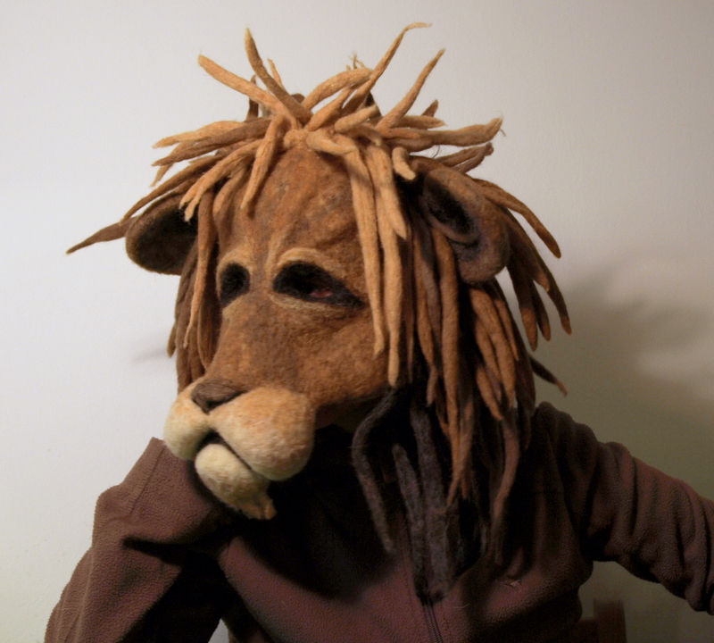 Thumbnail: Lion mask