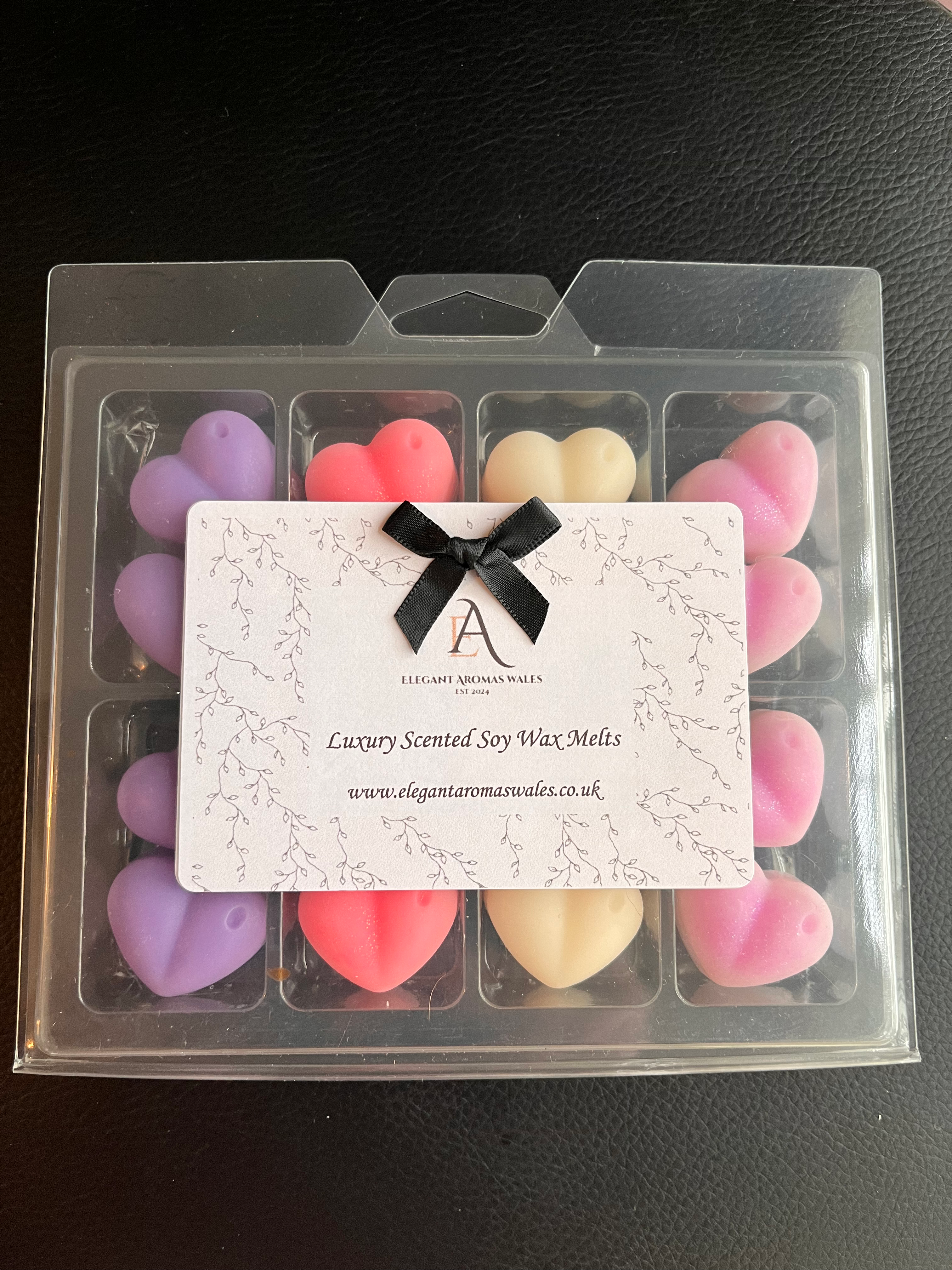 16 x medium sized soy wax melts 