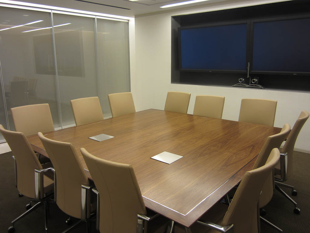 WallGoldfinger square conference tables