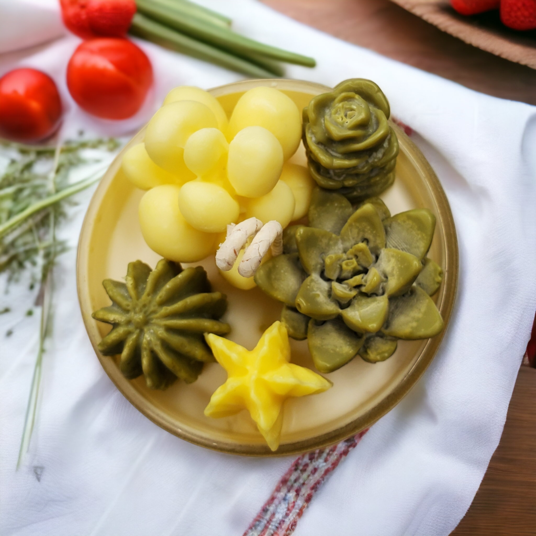 Lemon Cheesecake Succulent Candle