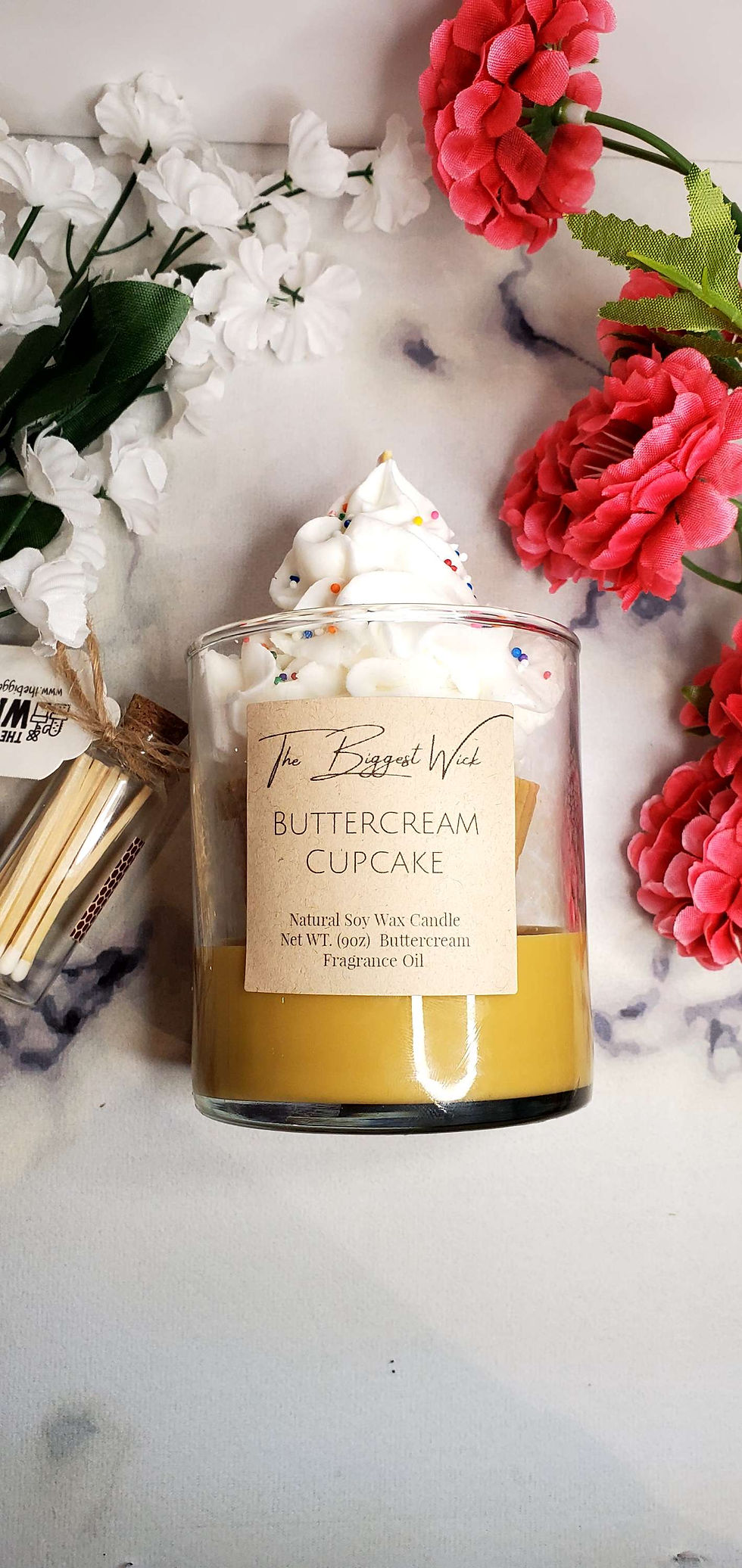 Miniaturbild: Sweet Temptation: 9oz. Vanilla Buttercream Cup Cake Candle