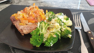 Tomato Pepper Pork Chops