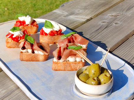 RECEPT: Twee keer bruschetta's voor een lekkere apero
