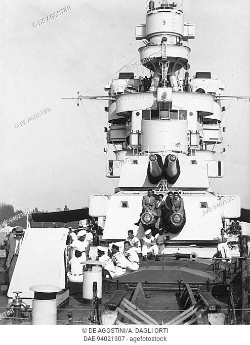 Thumbnail: 1/400 RN Gorizia 203 mm (8"/53 cal.) Twin-gun Turrets