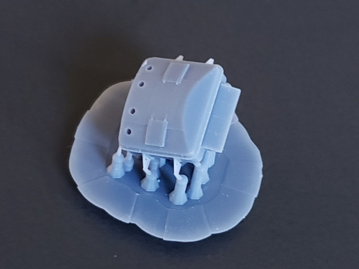 1/400 Titanic Forecastle Watertight Hatch