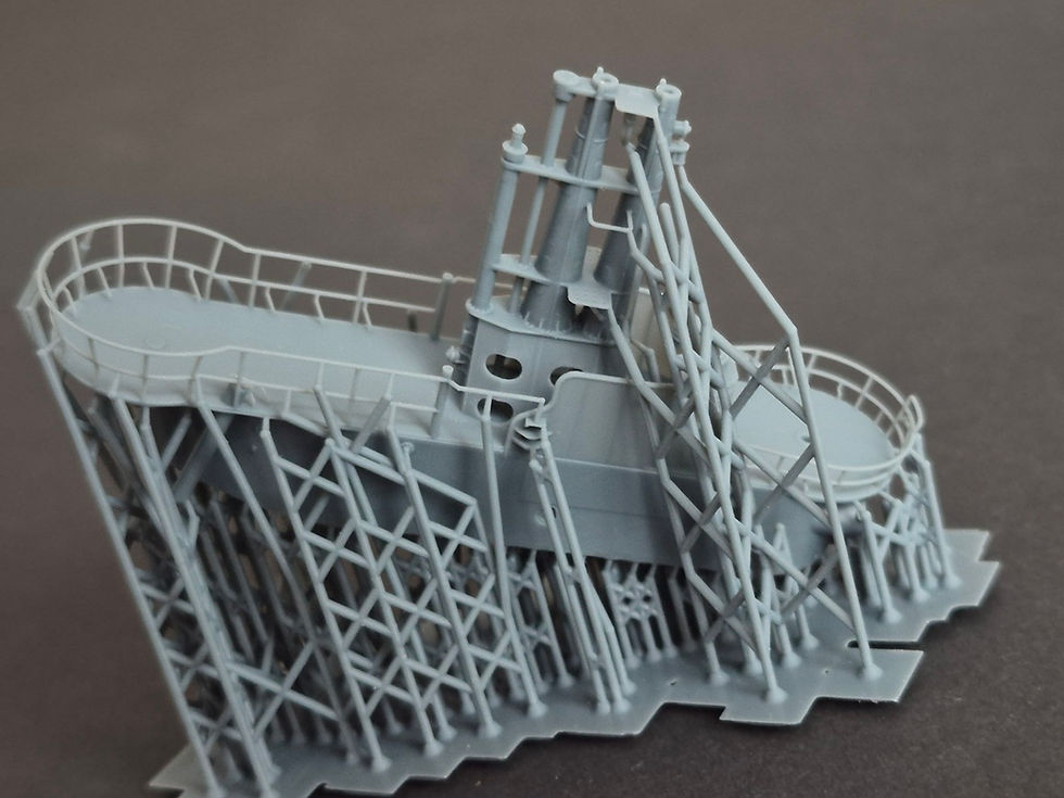 Thumbnail: USS Lionfish SS-298 Fairwater, 1945, for Revell
