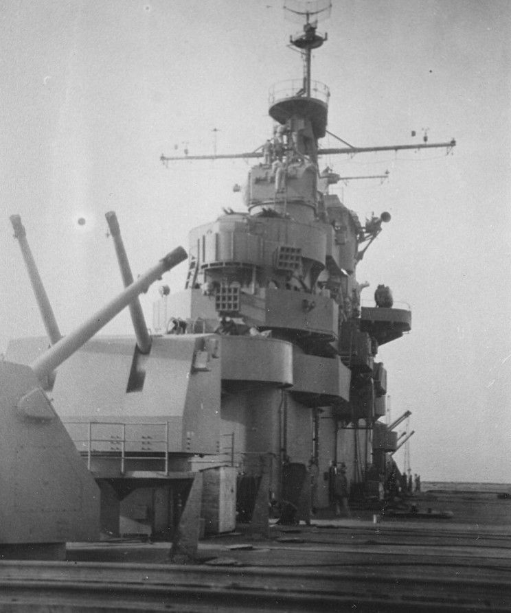 Thumbnail: 1/350 USS Essex CV-9 Island, December 1942 - April 1944