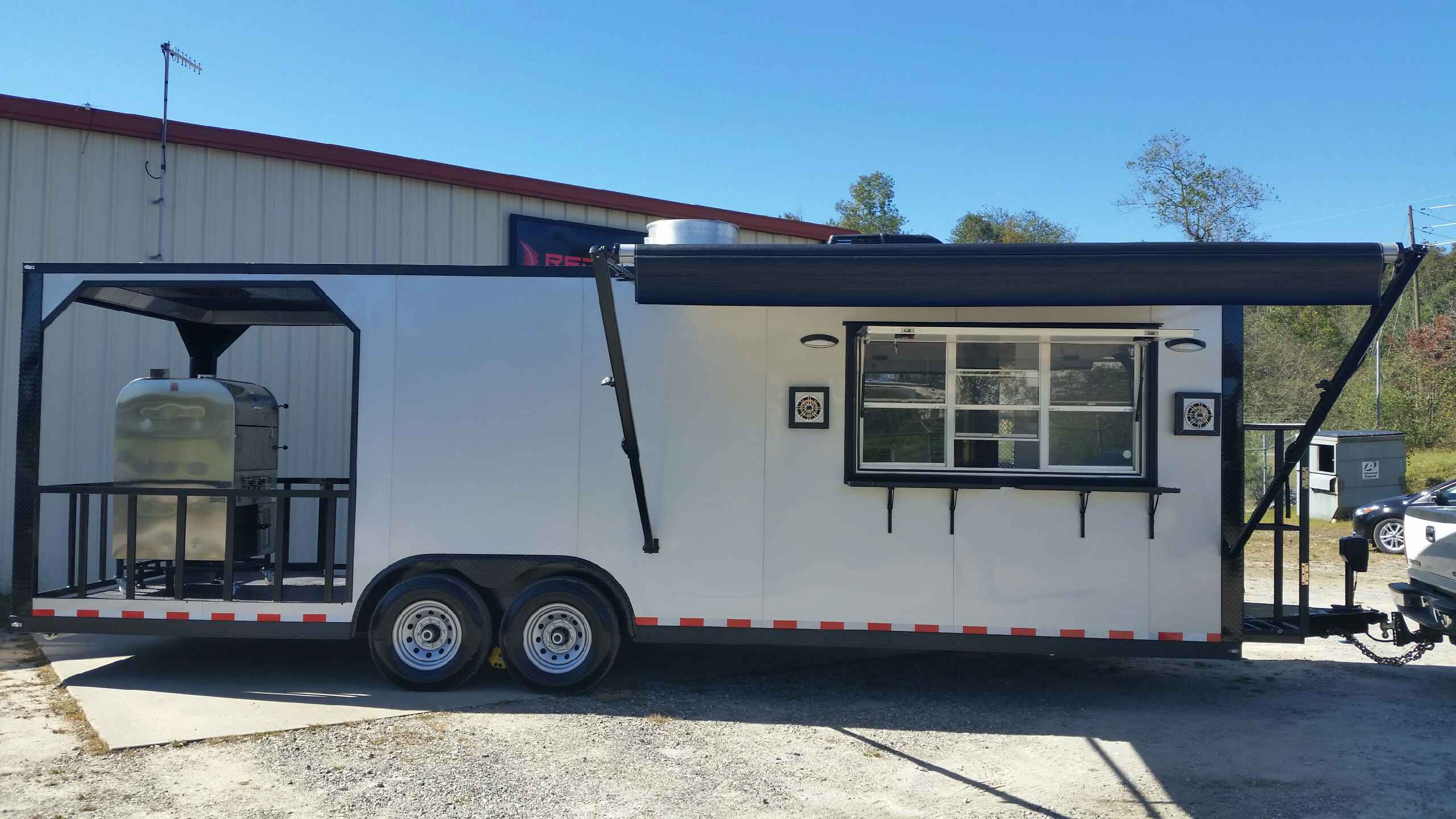 Custom Food Trailer Manufacturers