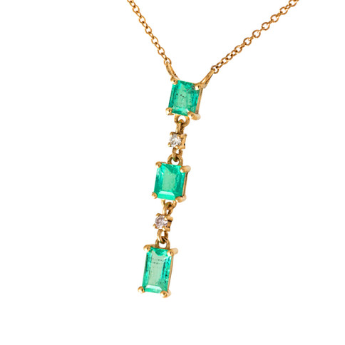 Discover the elegance of an Emerald Necklace from Emerald Whisper. This 1.50 ct masterpiece, IGI certified, offers timeless s