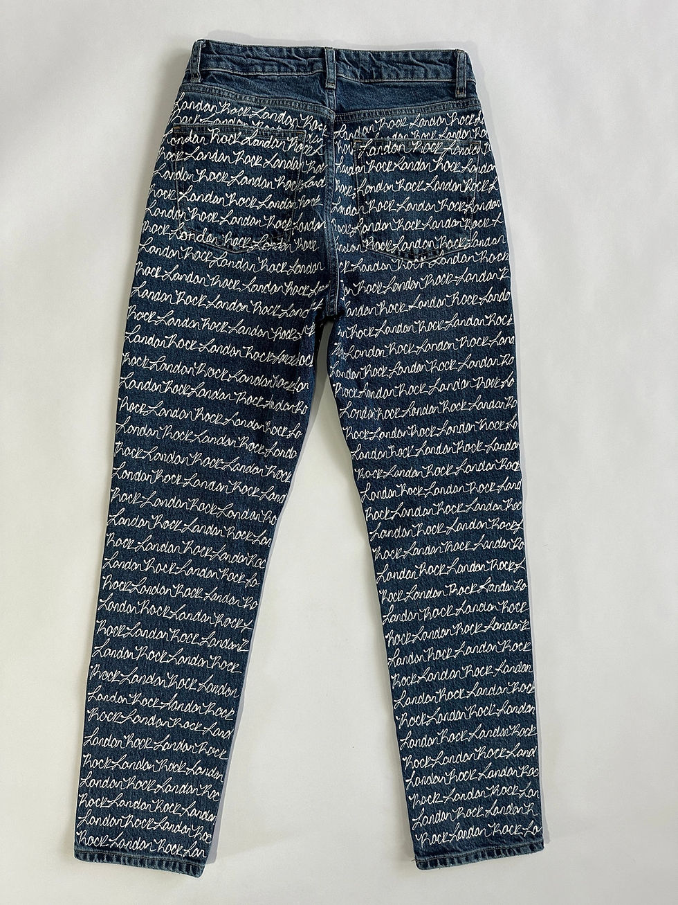 Thumbnail: UPCYCLED HANDPAINTED ZARA 90s STRAIGHT LEG JEANS SZ 4