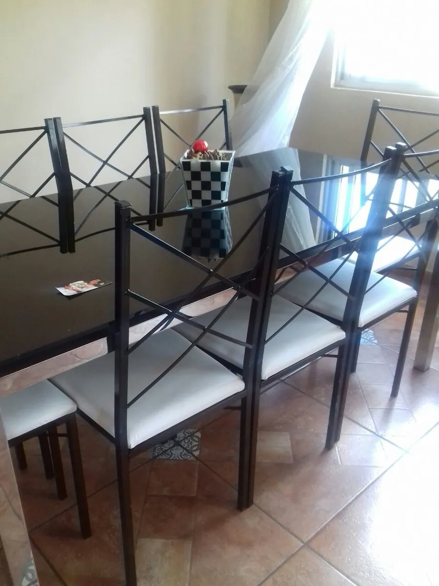 Miniatura: Cadeira preta assento preto