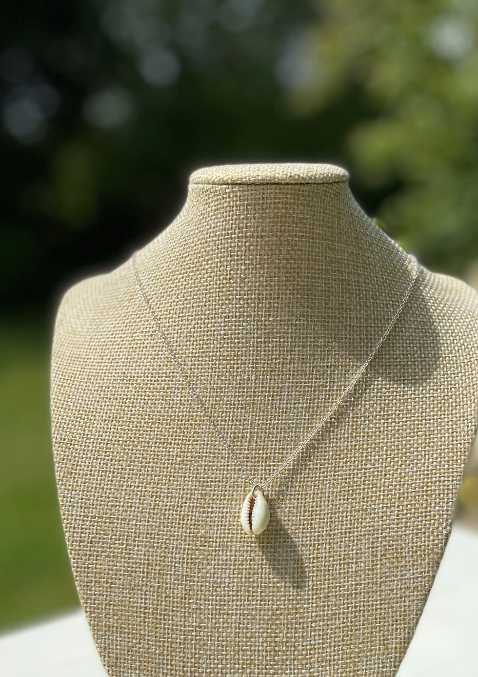 Thumbnail: Minimalist Silver-White Trace Chain Necklace with Macarame Charm