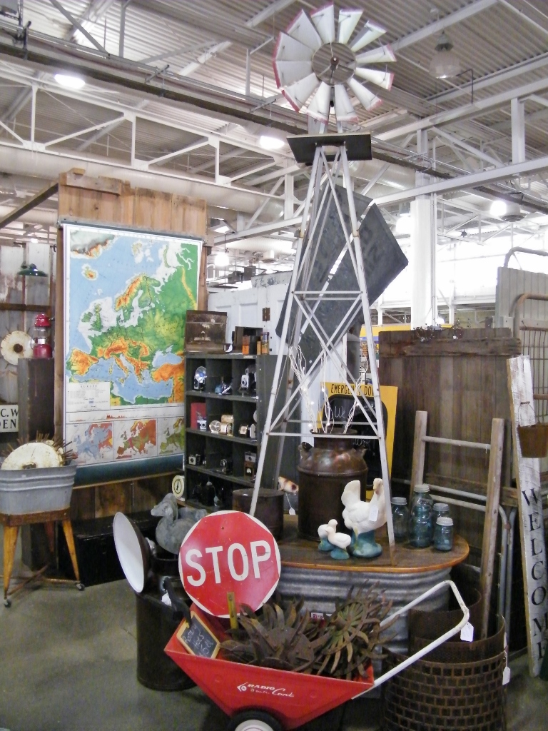 Vintage & Antique Store Occasional Sales Avoca, NE