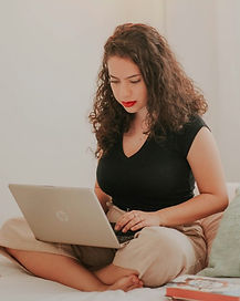jornada-produtora-wvZAIf4eBTs-unsplash (1)_edited.jpg