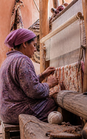 loom-atelier-weaving-v2.jpg