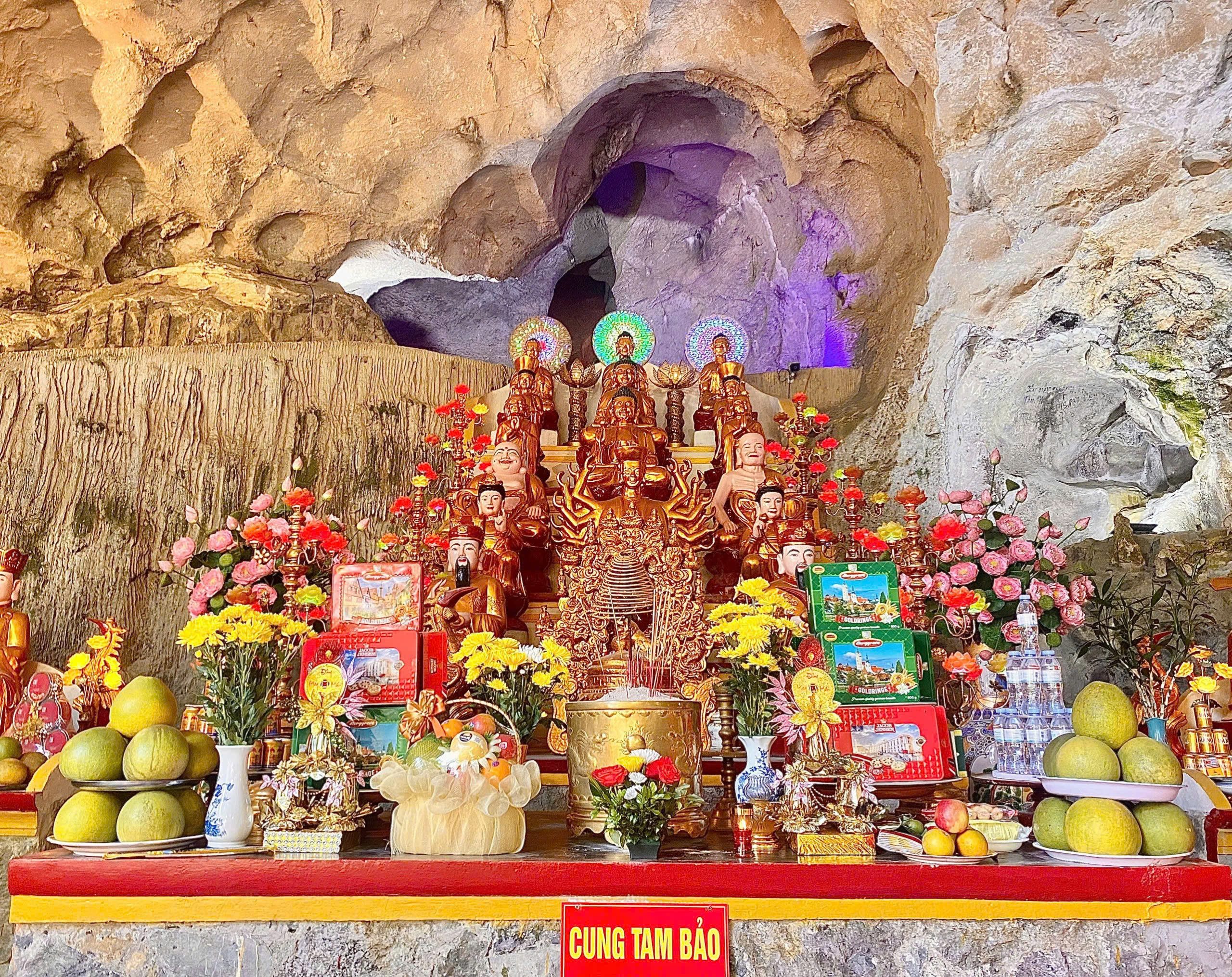 tam bảo (tam thanh).jpg