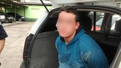 GCM de Caieiras realiza apreensão de veículo roubado