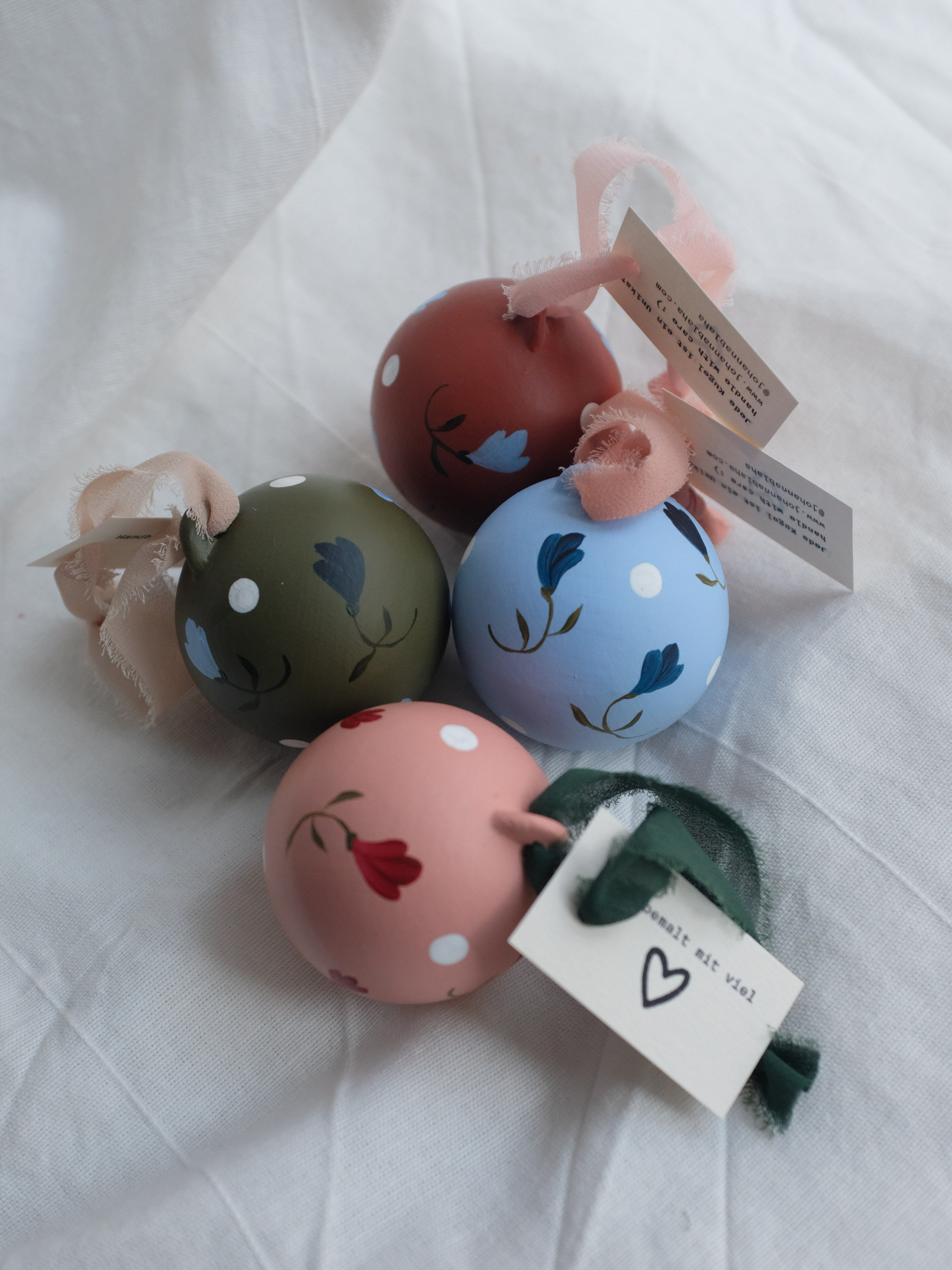 4er Set - Weihnachtskugel Keramik