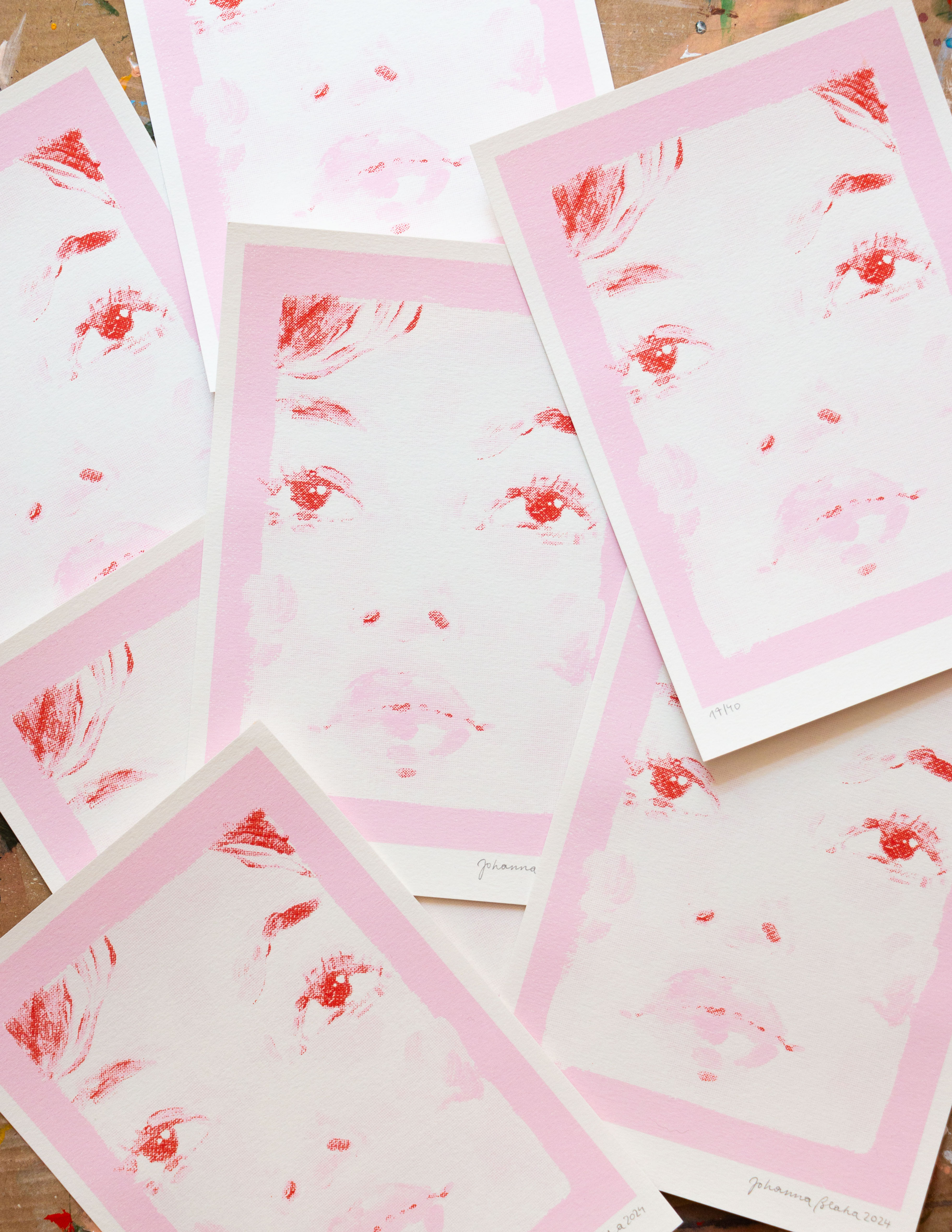 looking at you (pink)