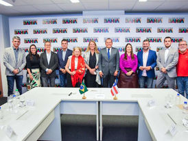 Deputada Cláudia Oliveira discute soluções para a ponte do Rio Jequitinhonha com o governador em exercício