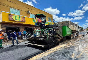 O asfalto chegou no bairro Nova Eunápolis e prefeitura não PARA de asfaltar a cidade