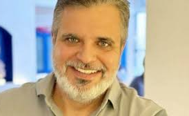 Júnior vai para as ruas, sem público, sem prestígio, sem apoio do povo e sem poder ser candidato