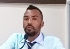 Manobrista, Gildair mais uma vez não precisou de terno para ter mandato 