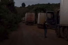 Motoristas vivem caos em desvio por interdição na ponte do Jequitinhonha
