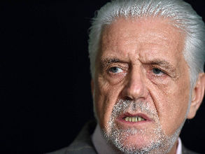 Senador Jaques Wagner tentou vender imóvel por 15,8 milhões um dia após ser alvo da PF