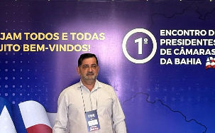 Presidente da Câmara de Eunápolis participa de Encontro em Vitória da Conquista