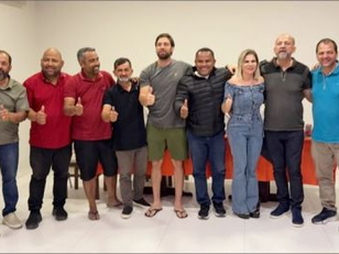 Dez vereadores de Eunápolis se articulam pela reeleição de Valdiran Marques na presidência da Câmara