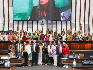 Deputada Cláudia Oliveira vota a favor do Projeto de Lei em benefício dos professores indígenas