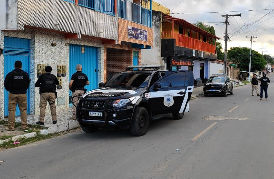Guerra contra as facções| Polícia Civil realiza operação que tem como alvo a prisão de autores de crimes violentos em toda Bahia 