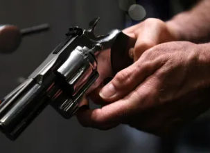 Agora a coisa tá feia, até polícia tá matando polícia