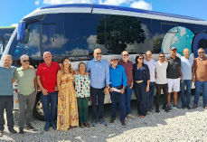 Prefeito Robério apresenta para população nova frota de ônibus urbano que atenderá os eunapolitanos 