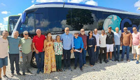 Prefeito Robério apresenta para população nova frota de ônibus urbano que atenderá os eunapolitanos