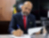Prefeito Robério concede reajuste de 13,25% e antecipa pagamento da folha de maio