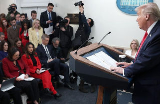 Donald Trump anuncia novos ataques ao Irã e diz que defesas foram “praticamente destruídas”