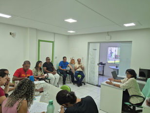 Prefeitura de Eunápolis reforça diálogo com APLB e garante reajuste de 5,4% com pagamento retroativo aos professores