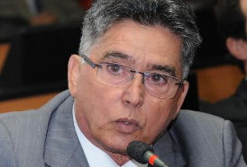 Jânio Natal e seu enorme rabo de palha na política