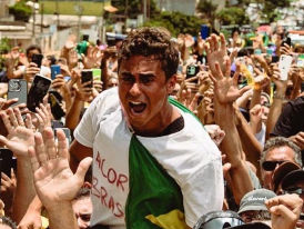 Caminhada de Nikolas Ferreira incomodou em ato que mostrou força e mobilização 