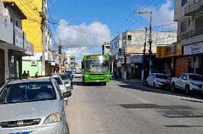 Eunápolis amanhece nesta segunda-feira (20) com transporte coletivo atendendo todas as linhas urbanas