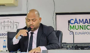 Entenda o dilema do vereador Adriano Cardoso e a perda do mandato