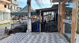 O grave problema da ocupação irregular de calçadas em Eunápolis