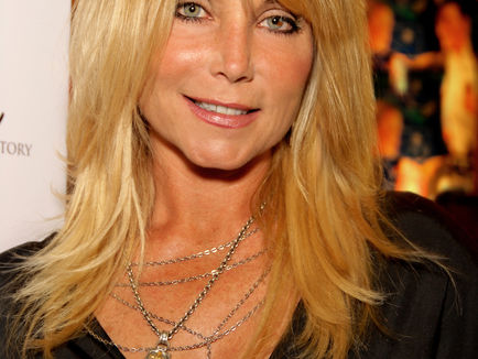 Pamela Bach, Ex-Wife of David Hasselhoff, Dies by Suicide at 62.