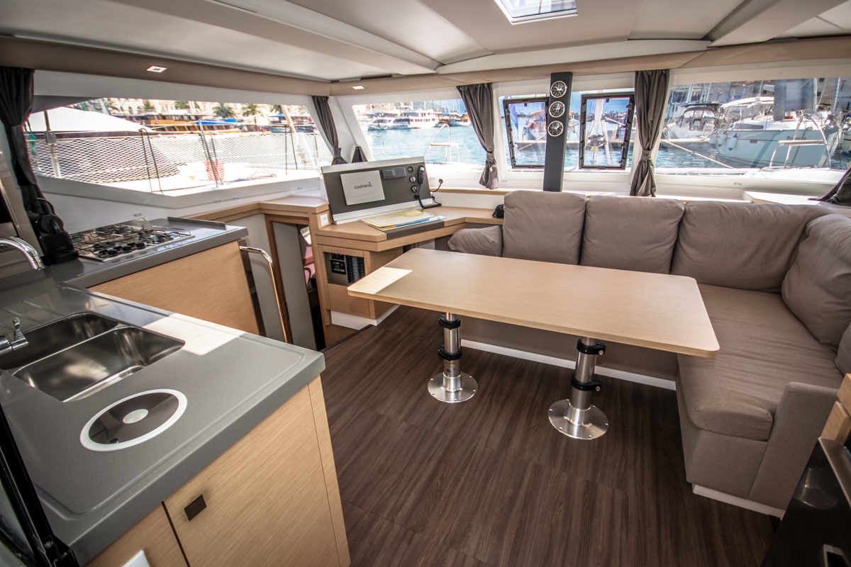 CATAMARAN CHARTER PORTUGAL