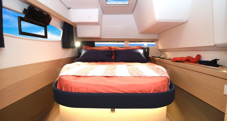 CATAMARAN CHARTER PORTUGAL