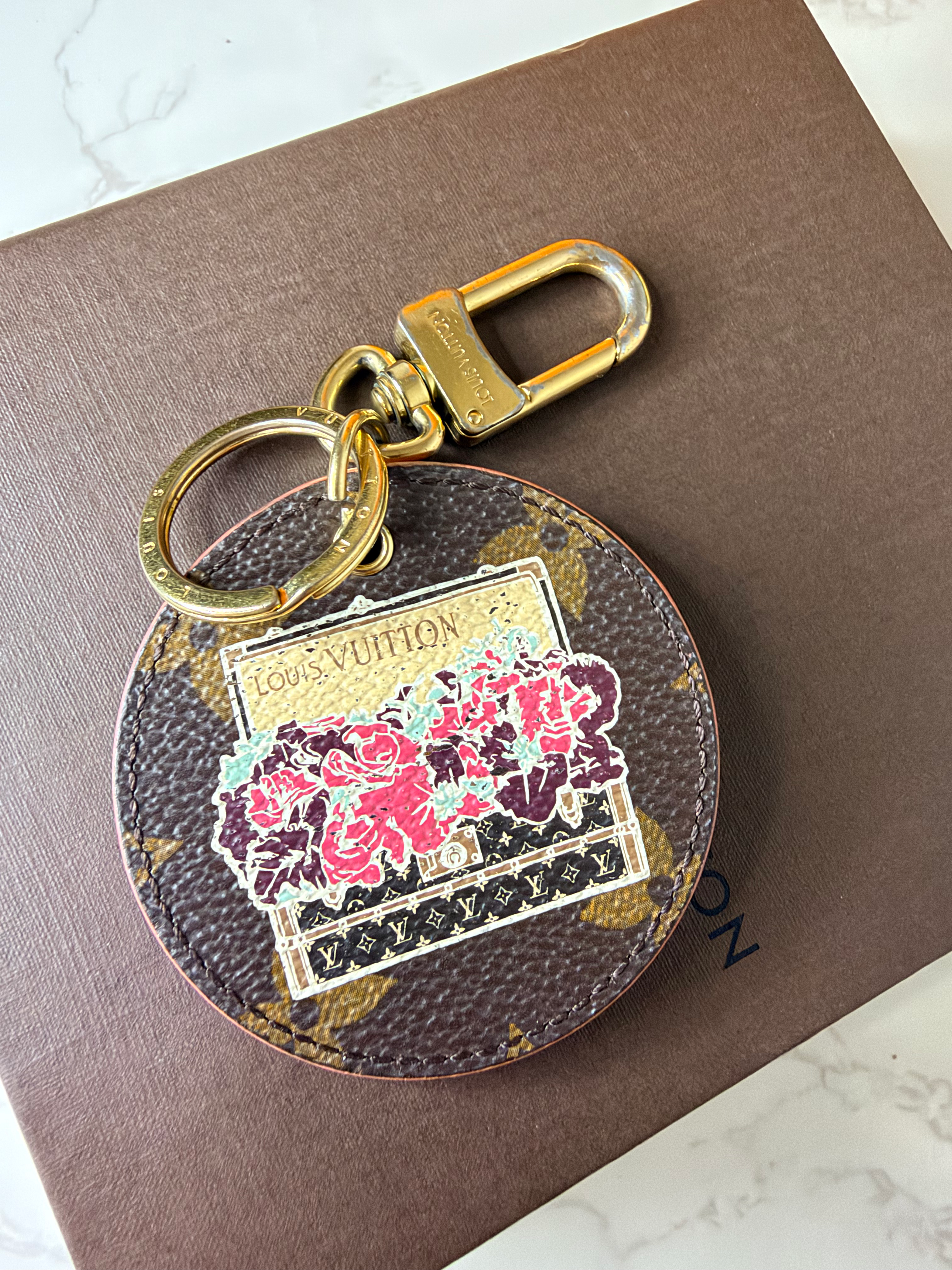 Illustre Poises Bag Charm& Key Holder