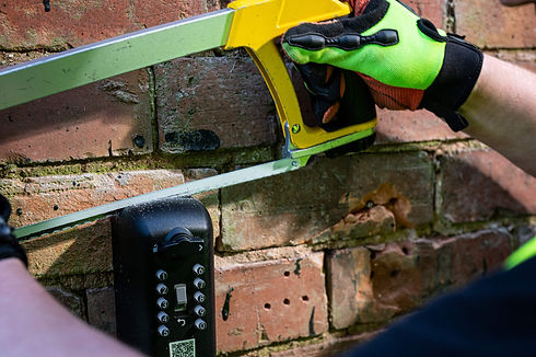 Sawing test Wolflok lock box.jpg